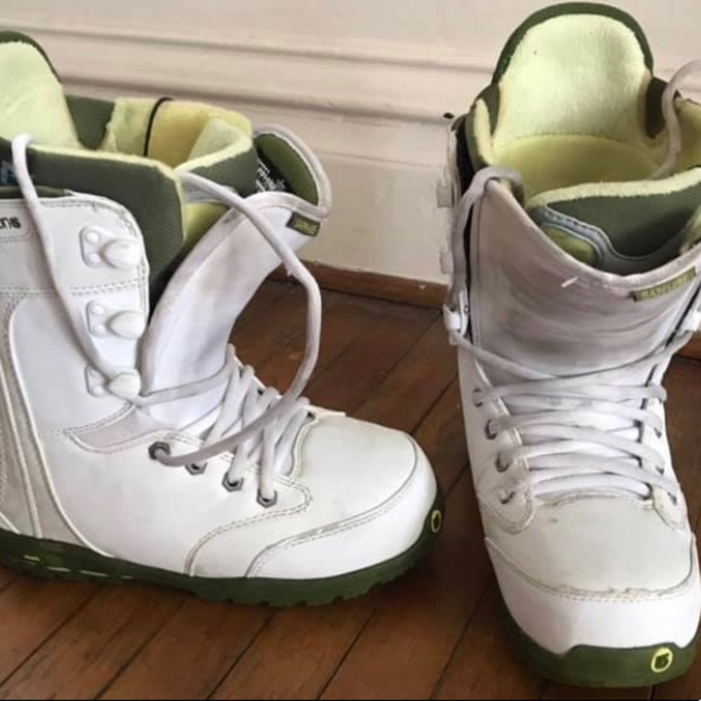 Women’s size 7.5 Imprint Snowboard Boots